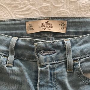 Hollister super skinny, high rise Jeans.